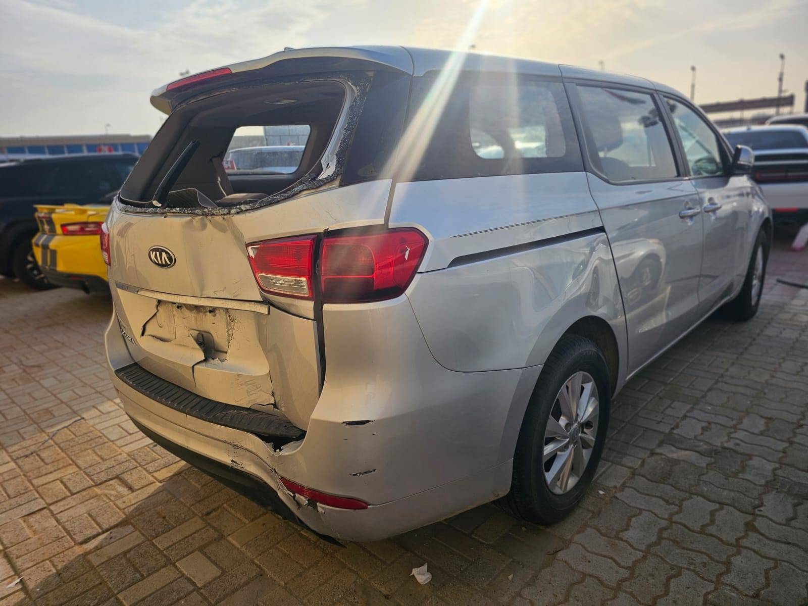 KIA SEDONA 2016 - Marhaba Auction Used Cars - Image 7