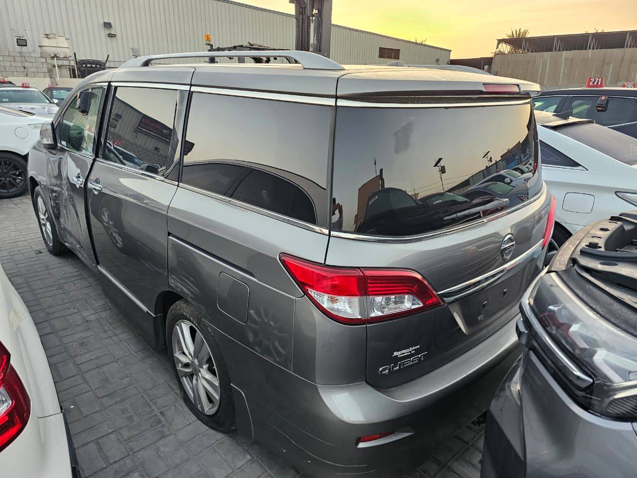 2011 NISSAN QUEST — 181385 Miles — Lot 0B9006010 — Main - Marhaba Auctions Used Cars - Image 4