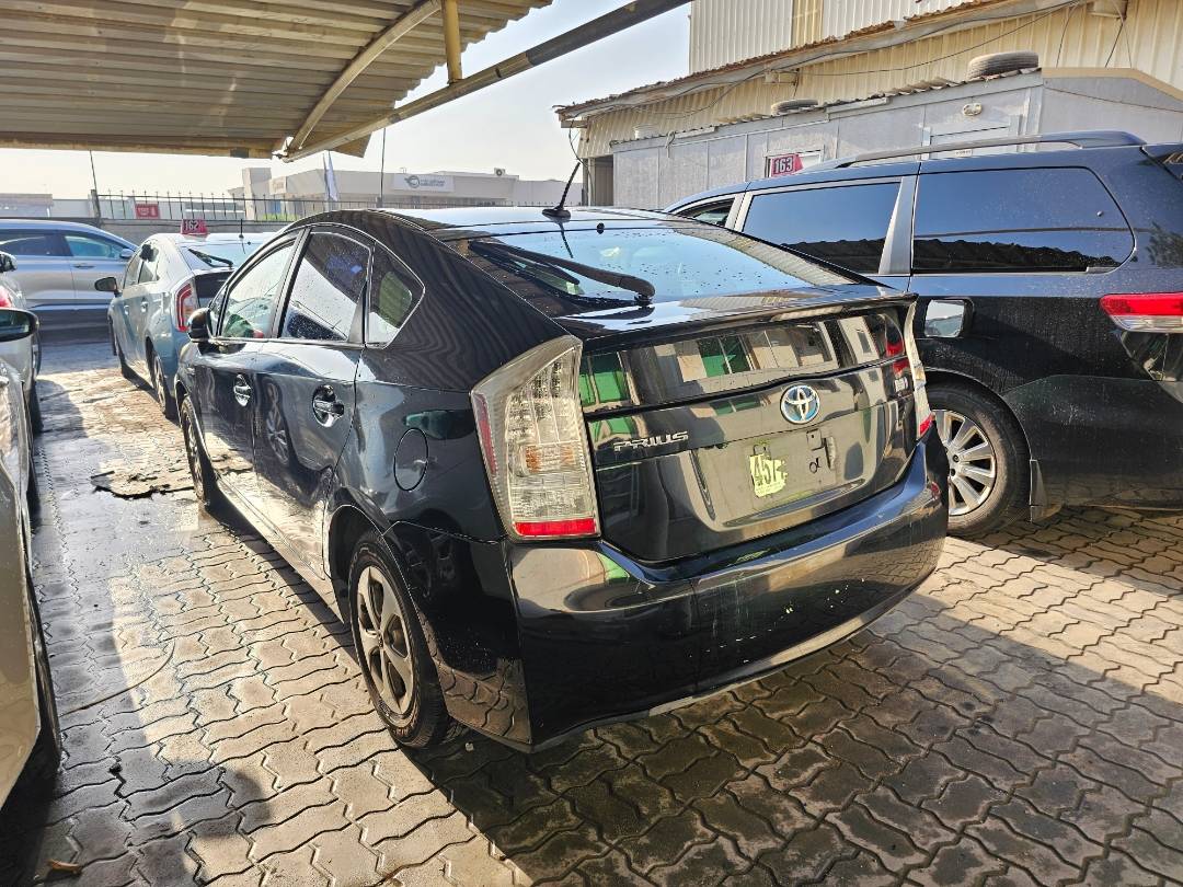 2015 TOYOTA PRIUS — 148772 Miles — Lot 0420344 — Main - Marhaba Auctions Used Cars - Image 3