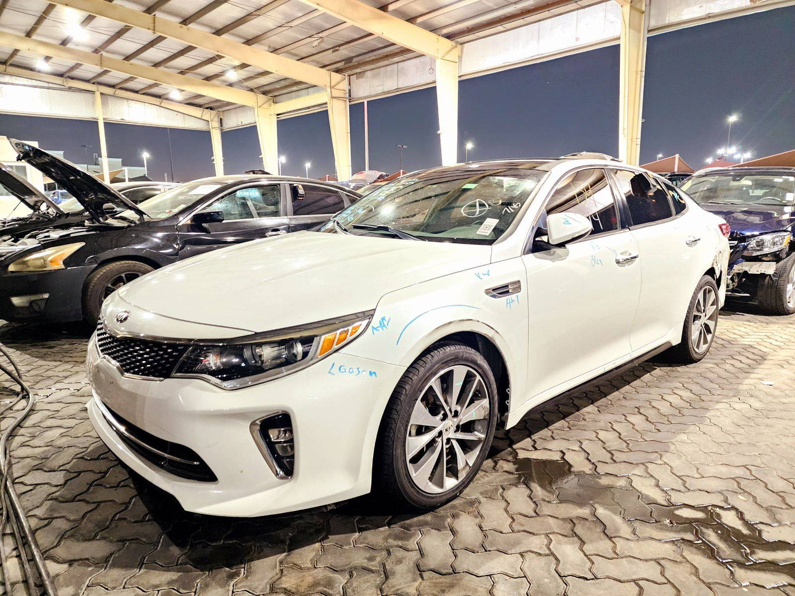 2018 KIA OPTIMA — 98017 Miles — Lot 39858874 — Souq - Marhaba Auctions Used Cars - Image 4