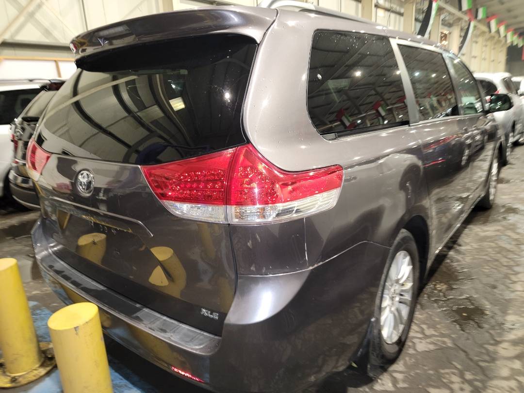 2011 TOYOTA SIENNA — 228954 Miles — Lot S085416 - Marhaba Auctions Used Cars - Image 4