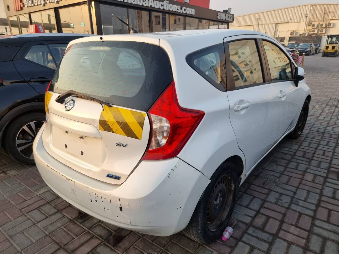 2014 NISSAN VERSA NOTE — 111596 Miles — Lot 125487 — Souq - Marhaba Auctions Used Cars - Image 5