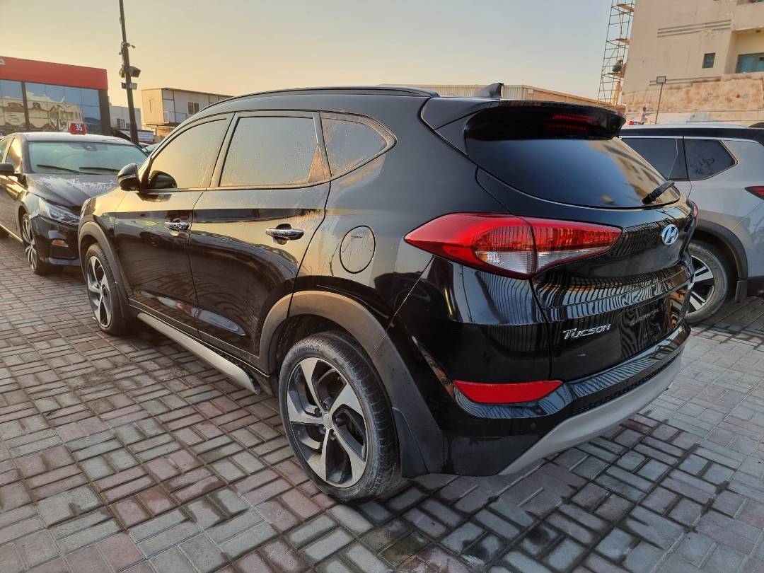 2017 HYUNDAI TUCSON — 122403 Miles — Lot 125487/ — Ind. 12 - Marhaba Auctions Used Cars - Image 5