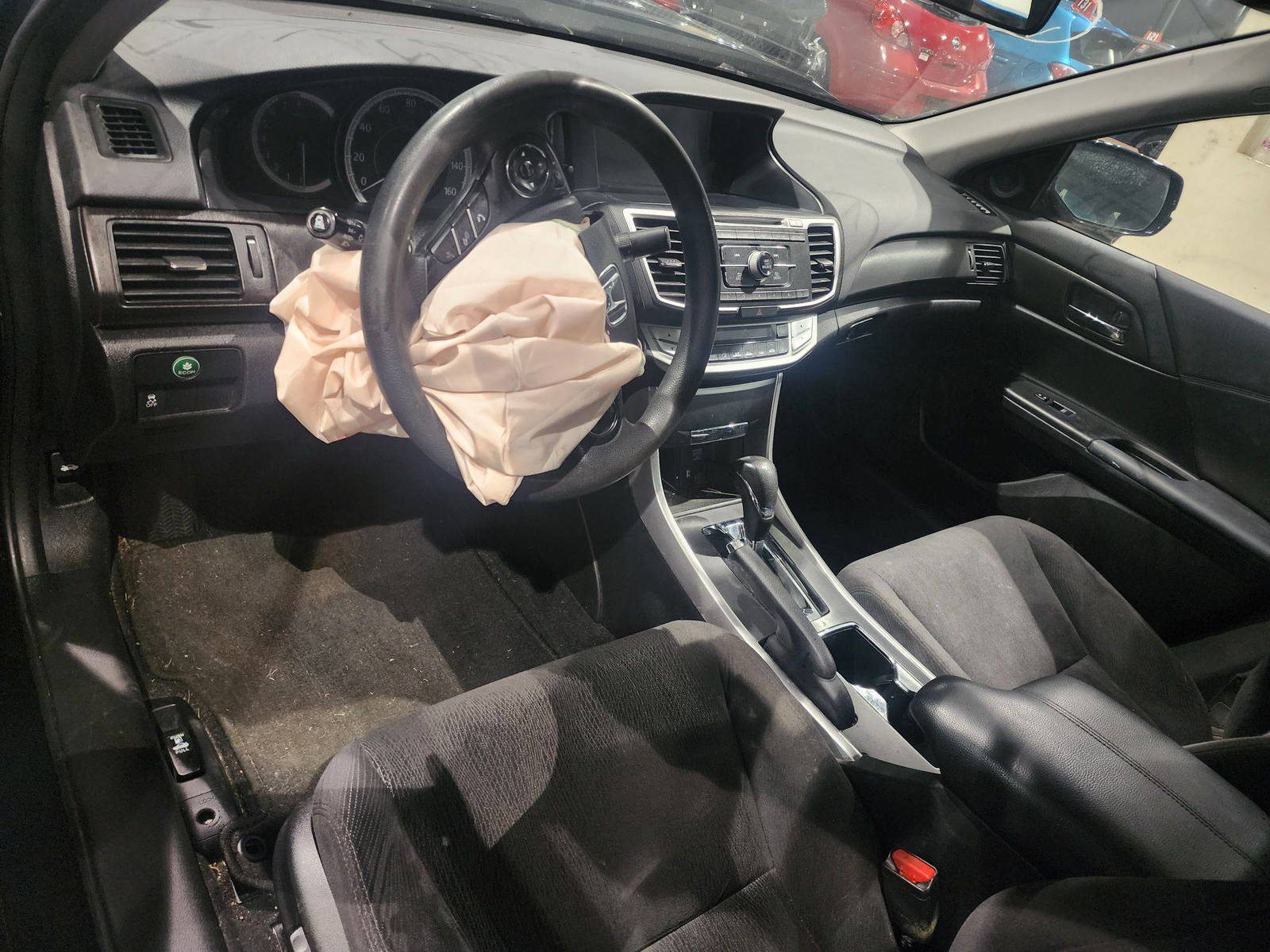 2015 HONDA ACCORD — 259730 Miles — Lot 66491413 - Marhaba Auctions Used Cars - Image 4