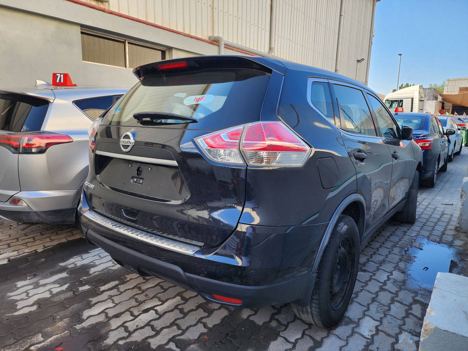 2016 NISSAN ROGUE — 140237 Miles — Lot 14463 — Al Quoz - Marhaba Auctions Used Cars - Image 4