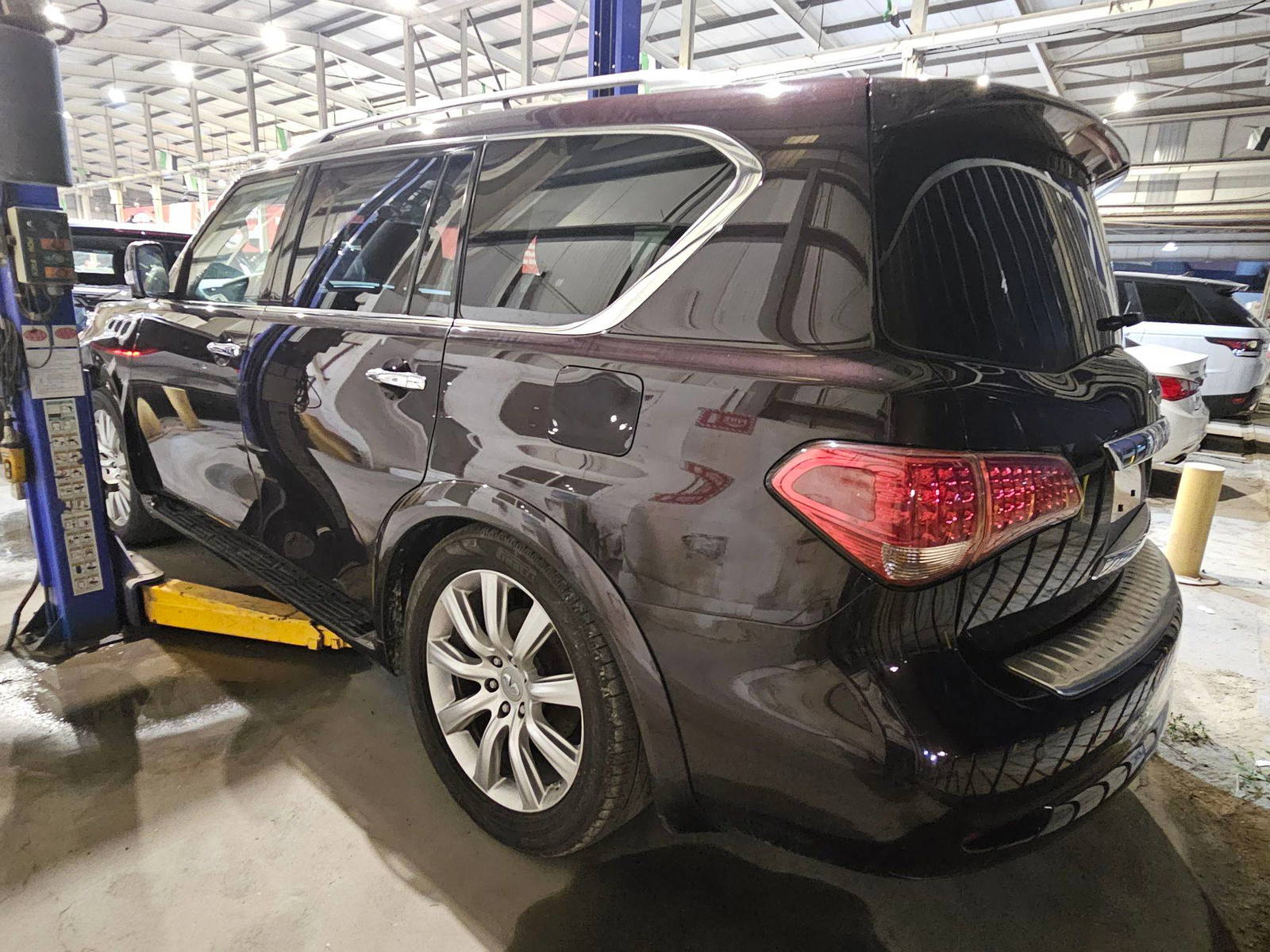 INFINITI QX80 2014 - Marhaba Auction Used Cars - Image 3