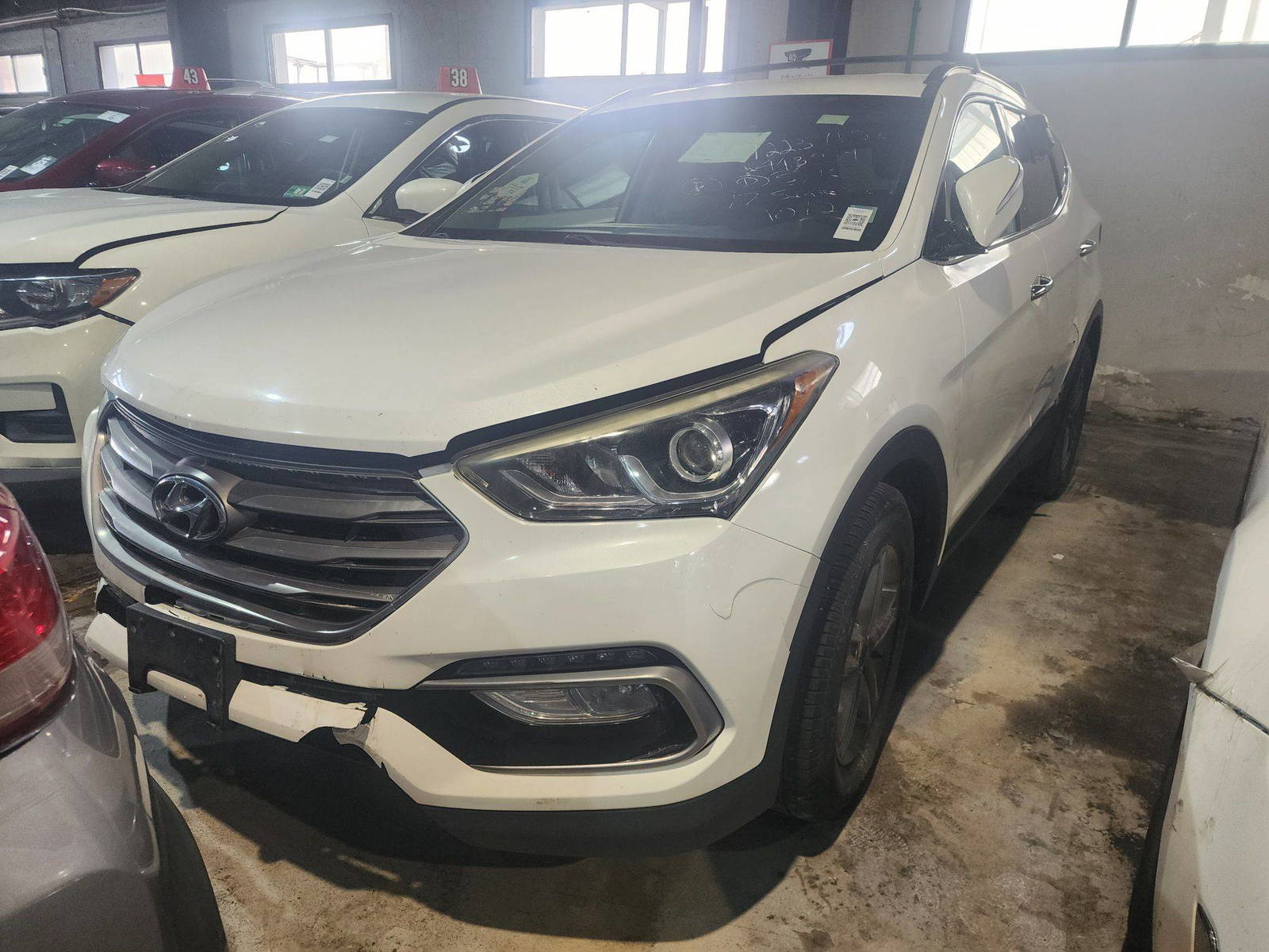 2017 HYUNDAI SANTA FE — 174619 KM — Lot HG443999 — Souq - Marhaba Auctions Used Cars - Image 3