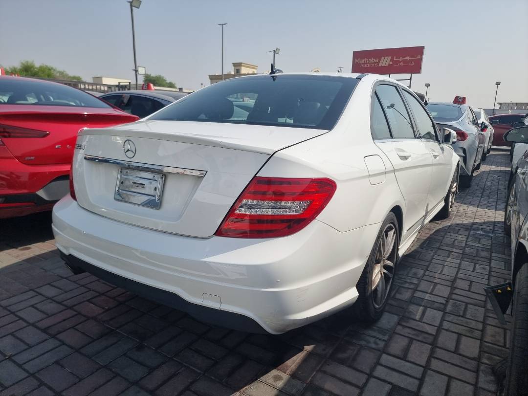 2014 MERCEDES BENZ C-250 — 129234 Miles — Lot 930990 — Ind. 12 - Marhaba Auctions Used Cars - Image 4