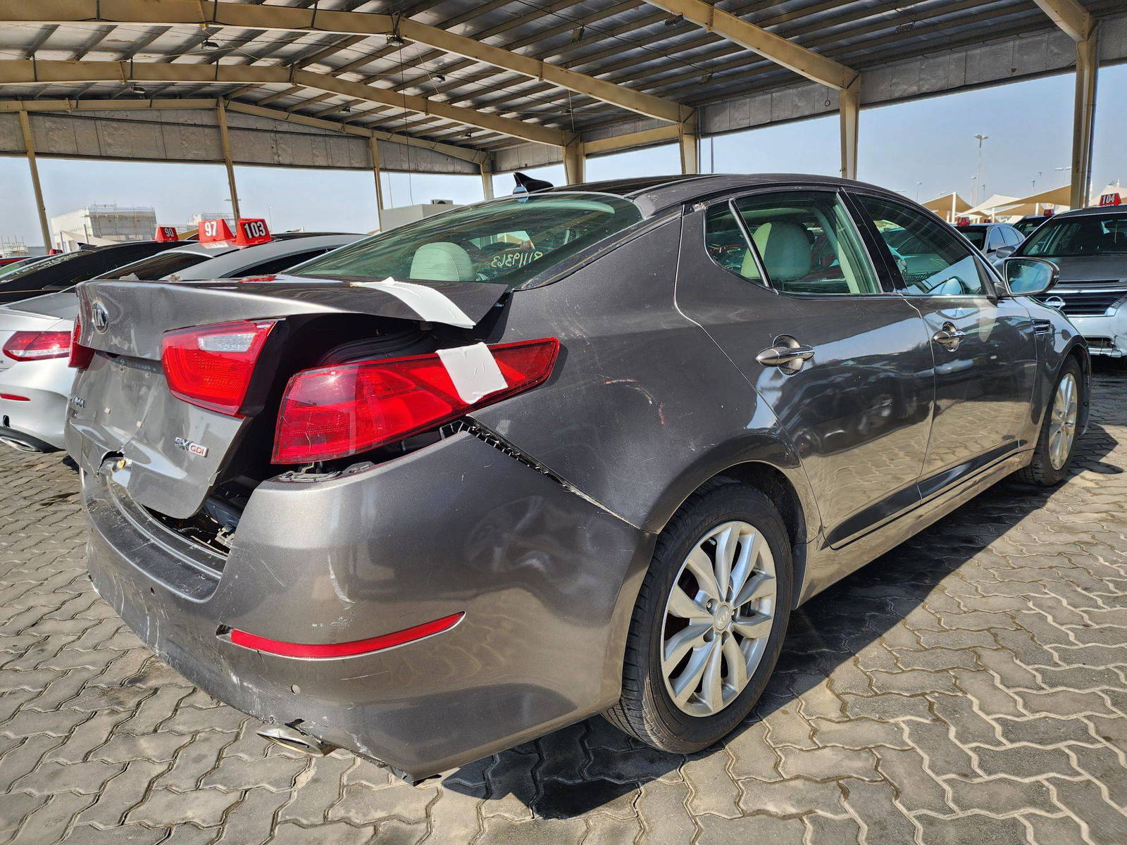 2015 KIA OPTIMA — 82405 Miles — Lot 81119363 — Souq - Marhaba Auctions Used Cars - Image 4