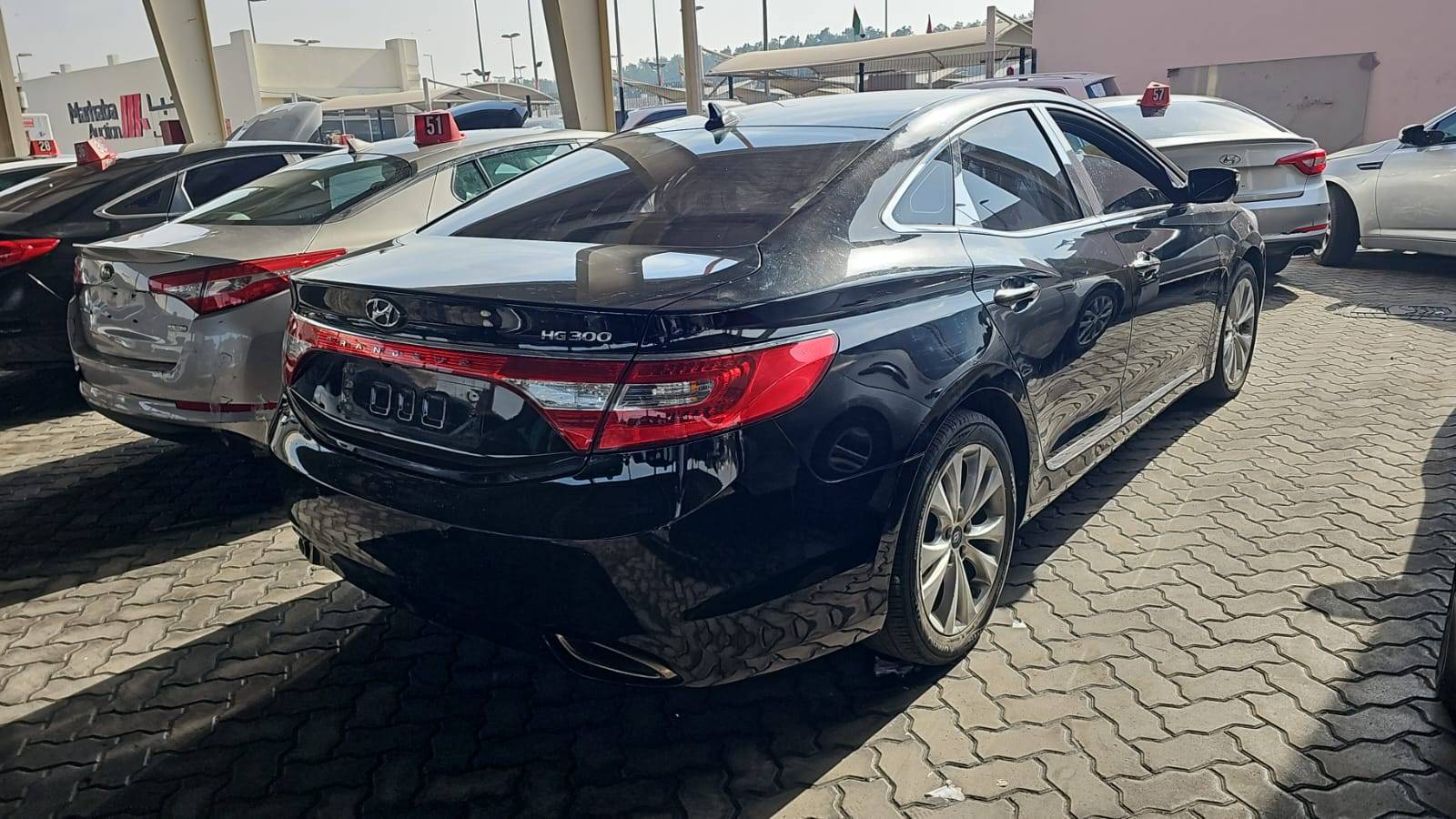 2012 HYUNDAI GRANDEUR — 185571 KM — Lot CA205078 — Souq - Marhaba Auctions Used Cars - Image 11