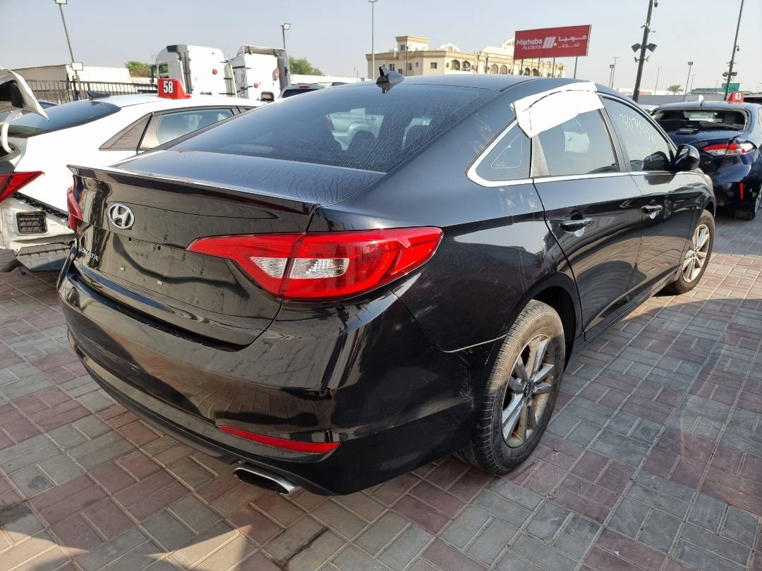 2017 HYUNDAI SONATA — 136513 Miles — Lot 125487 — Ind. 12 - Marhaba Auctions Used Cars - Image 5