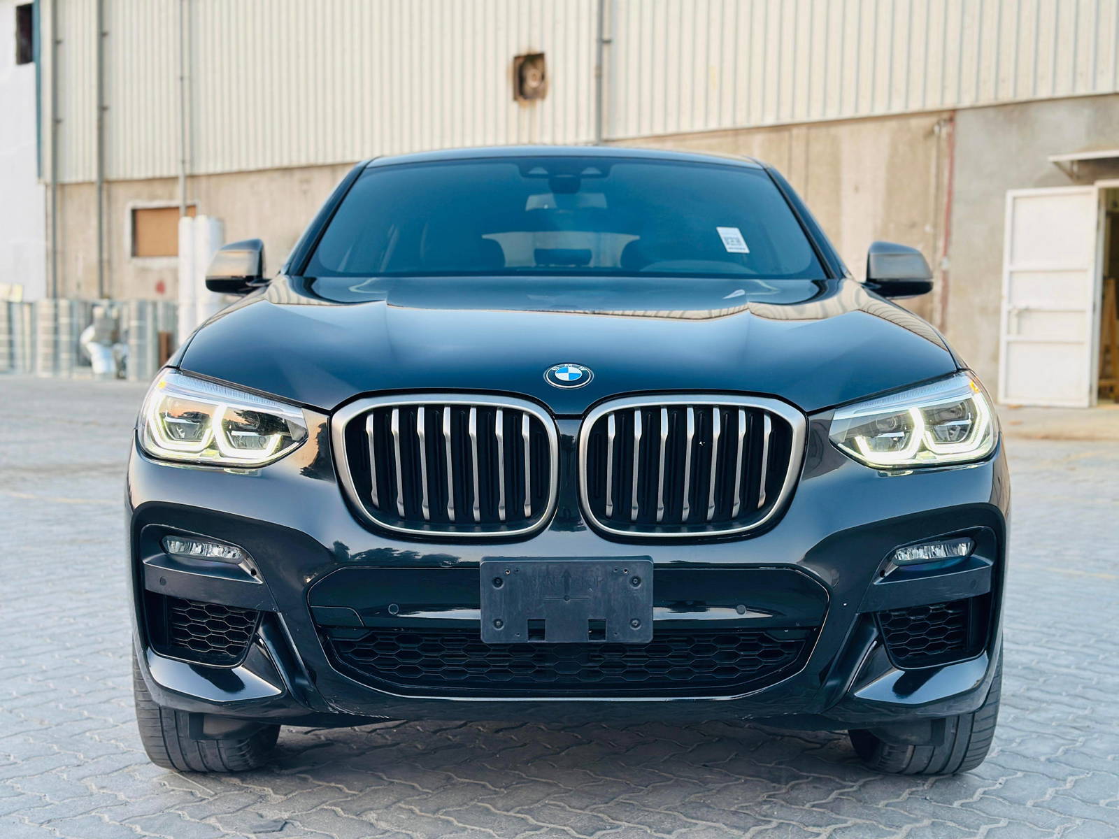 2020 BMW X4 M40i — 54477 KM — Lot 09772 — Al Quoz - Marhaba Auctions Used Cars - Image 4