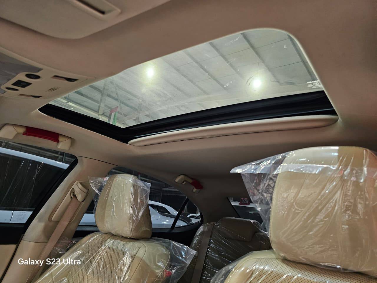 2015 LEXUS ES 350 — 111867 Miles — Lot F2161779 — Main - Marhaba Auctions Used Cars - Image 10