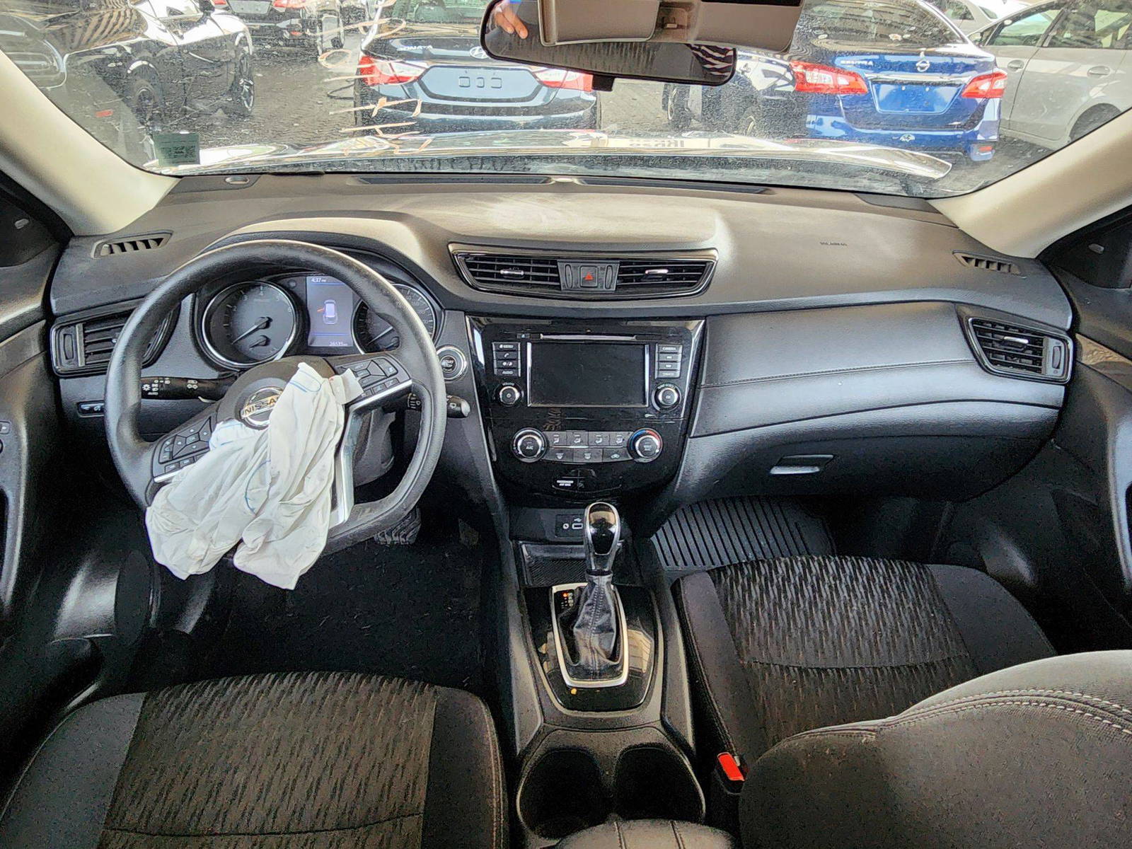 2019 NISSAN ROGUE — 26535 KM — Lot 54796994 — Souq - Marhaba Auctions Used Cars - Image 7
