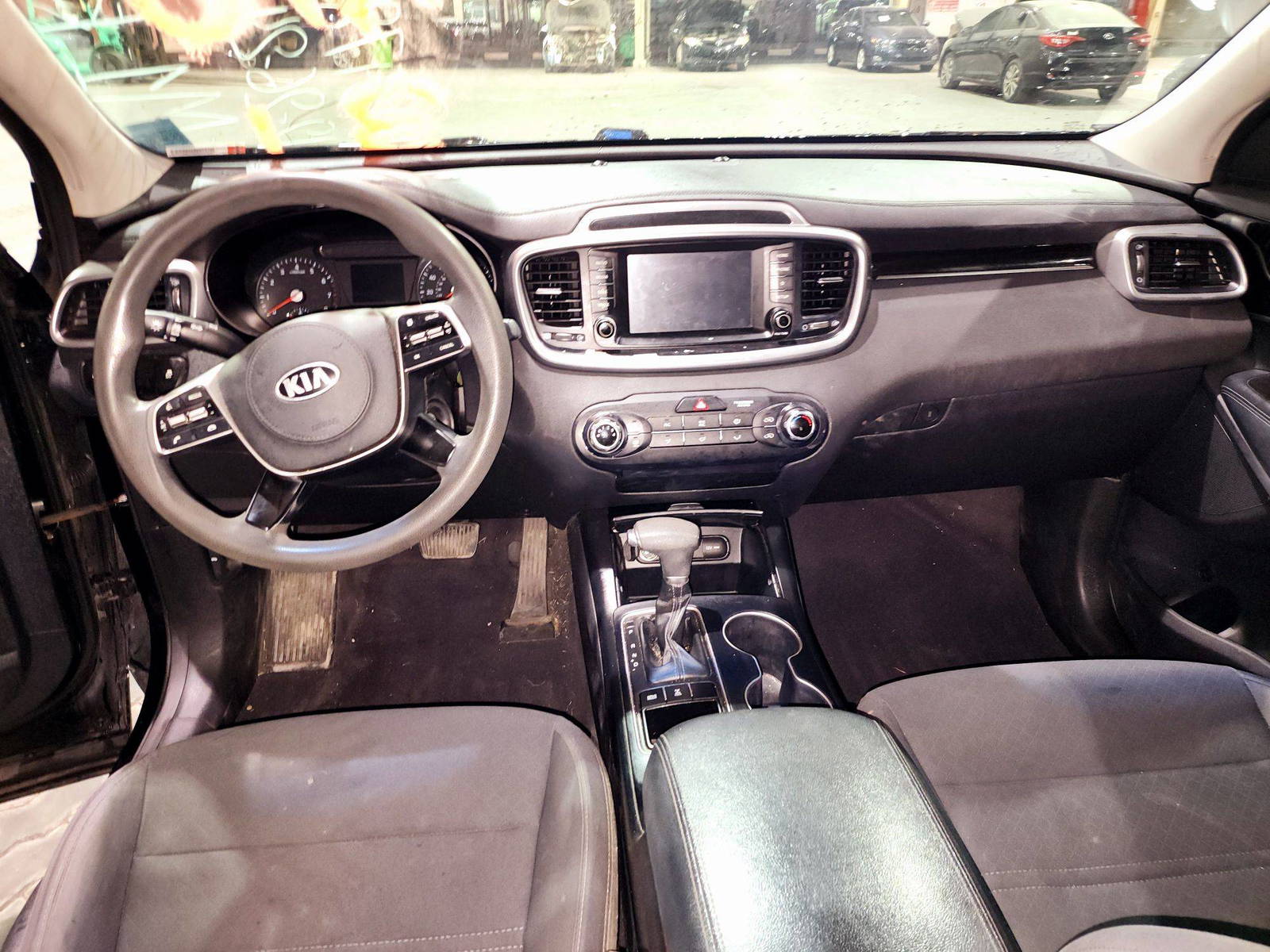2019 KIA SORENTO — 151402 Miles — Lot 77770174 — Souq - Marhaba Auctions Used Cars - Image 7