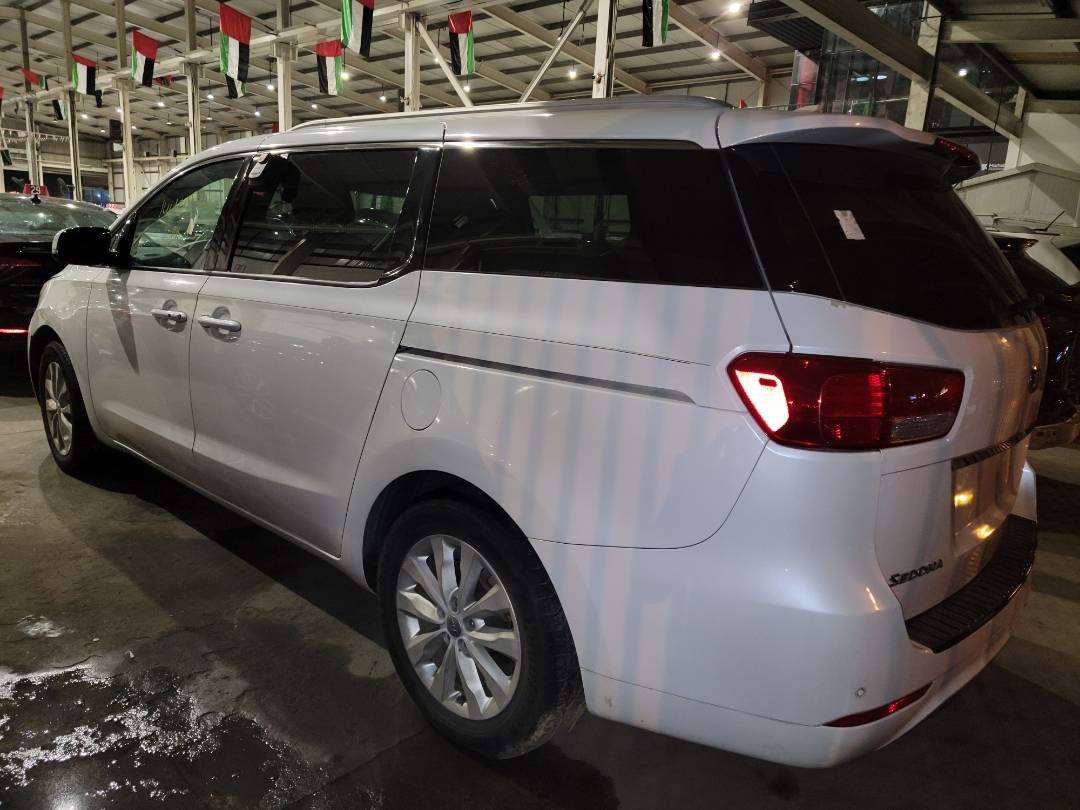 2015 KIA SEDONA — 144125 Miles — Lot 38074156 - Marhaba Auctions Used Cars - Image 3