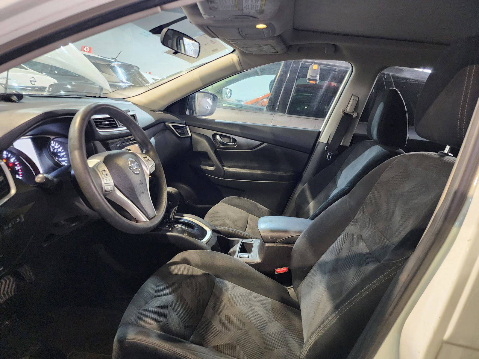 2014 NISSAN ROGUE — Lot 215487 — Al Quoz - Marhaba Auctions Used Cars - Image 9