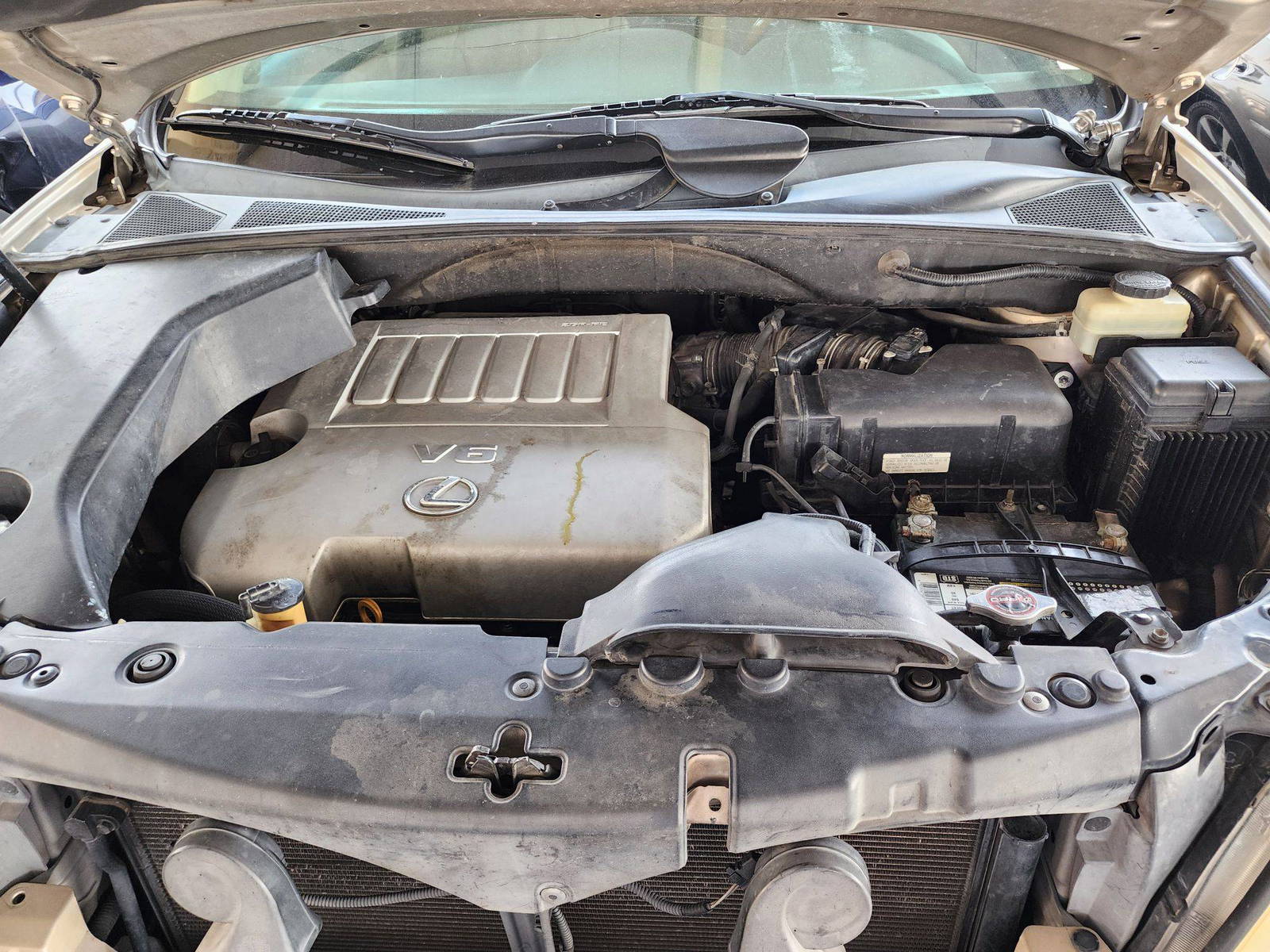 2007 LEXUS RX 350 — 231222 KM — Lot 5497 — Souq - Marhaba Auctions Used Cars - Image 10
