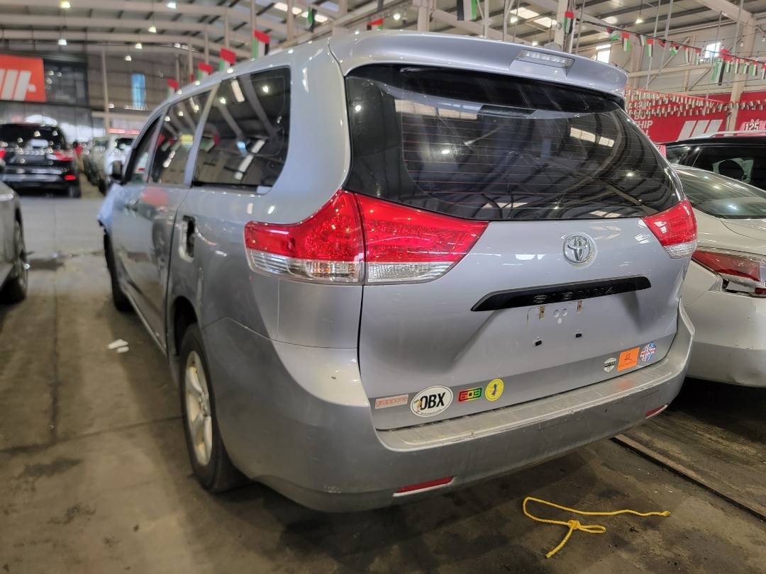 2014 TOYOTA SIENNA — 218798 Miles — Lot 504064 — Main - Marhaba Auctions Used Cars - Image 3