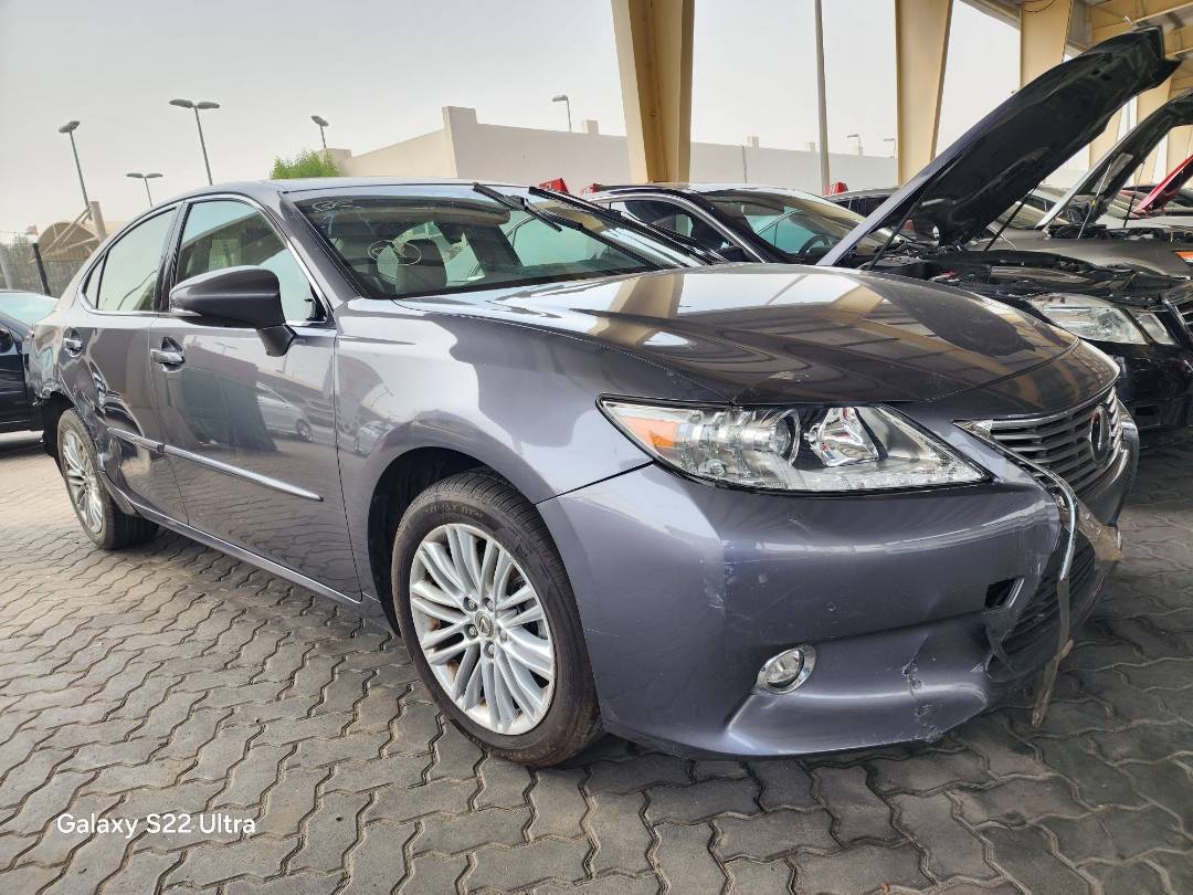 2014 LEXUS ES 350 — 96163 Miles — Lot 103443 — Ind. 12 - Marhaba Auctions Used Cars - Image 4