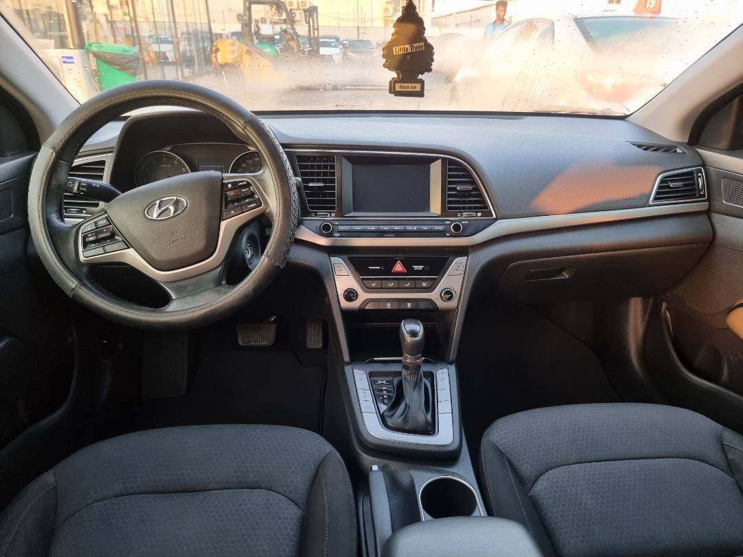 2017 HYUNDAI ELANTRA — 230180 KM — Lot 2154879 — Ind. 12 - Marhaba Auctions Used Cars - Image 7