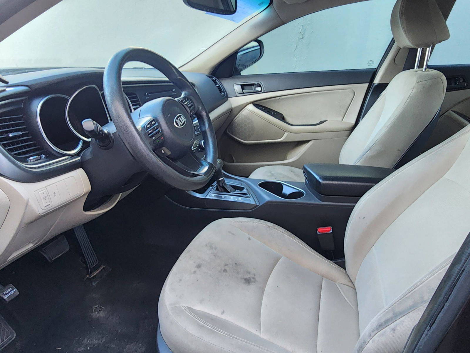 2014 KIA OPTIMA — 135979 Miles — Lot 73994 — Al Quoz - Marhaba Auctions Used Cars - Image 9