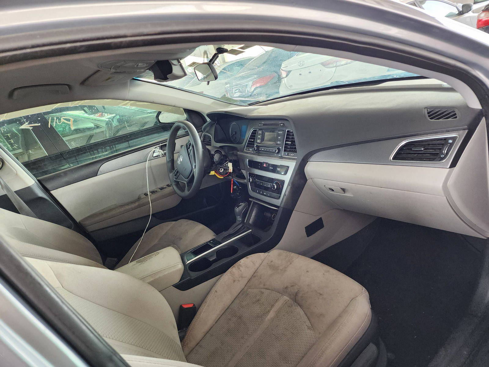 2016 HYUNDAI SONATA — 189047 Miles — Lot 48289044 — Souq - Marhaba Auctions Used Cars - Image 5