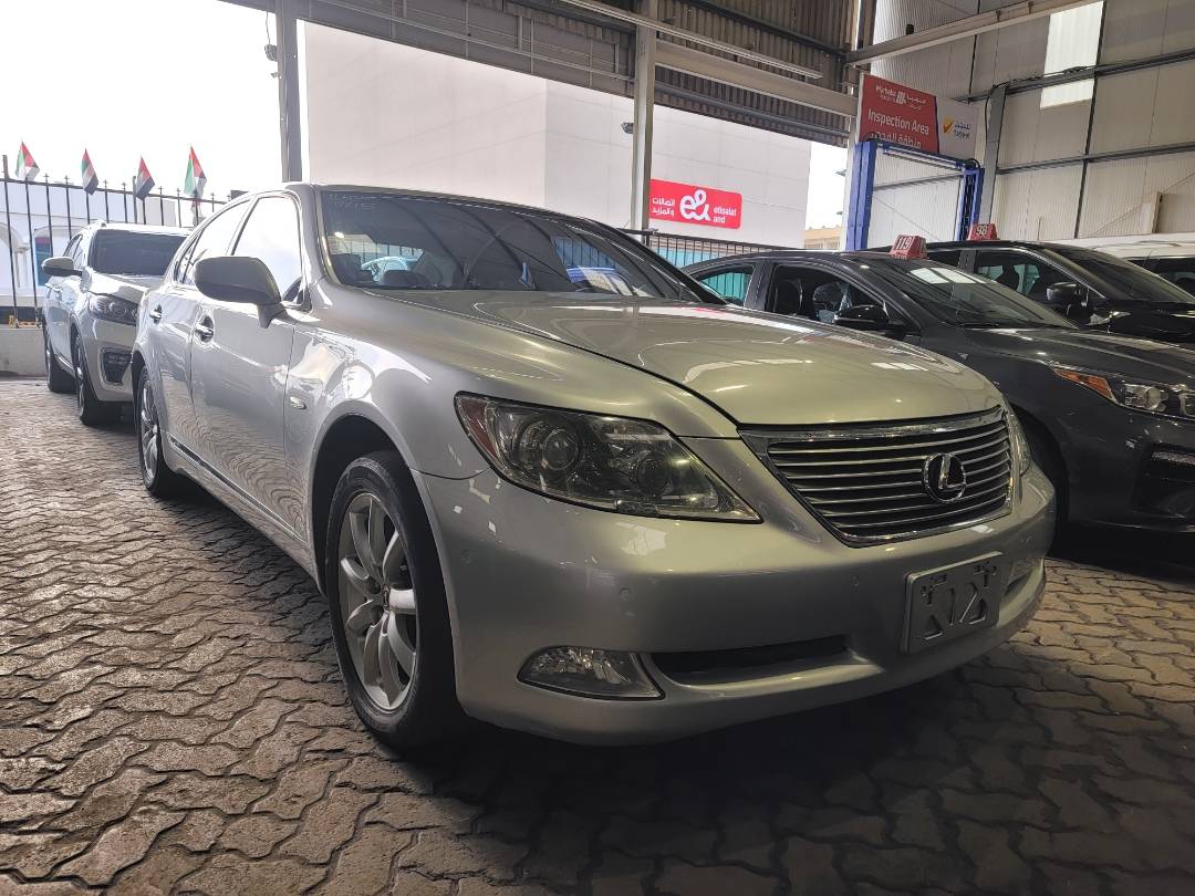 2007 LEXUS LS 460 — 305836 KM — Lot X75007391 — Main - Marhaba Auctions Used Cars - Image 4