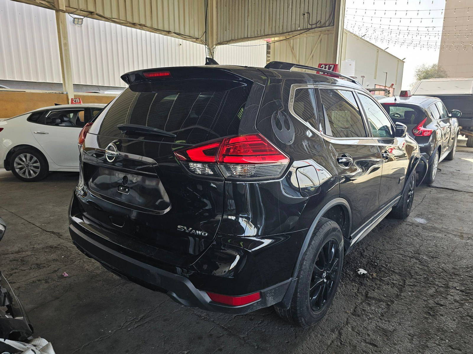 NISSAN ROGUE 2017 - Marhaba Auction Used Cars - Image 4