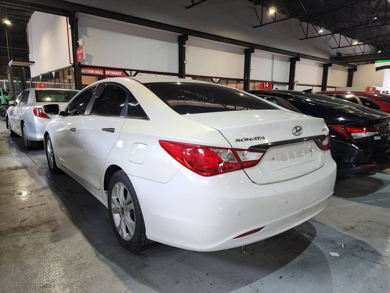 2012 HYUNDAI SONATA — 83259 KM — Lot 434632 — Al Quoz - Marhaba Auctions Used Cars - Image 5