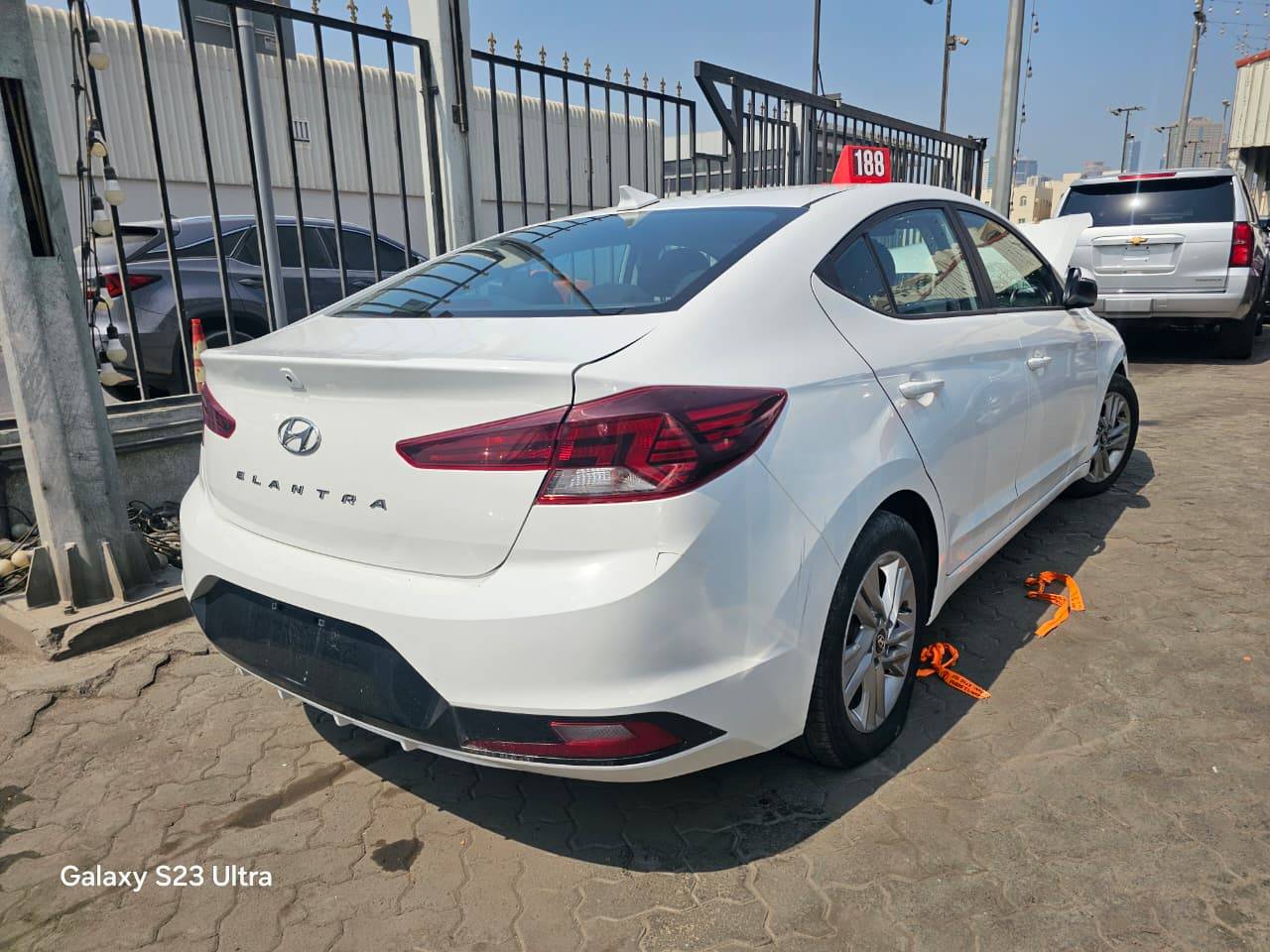 2019 HYUNDAI ELANTRA — 84926 KM — Lot 12346351 — Main - Marhaba Auctions Used Cars - Image 5