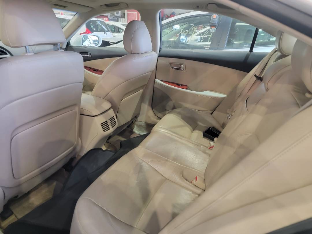 2011 LEXUS ES 350 — 190717 Miles — Lot 2465013 — Main - Marhaba Auctions Used Cars - Image 6