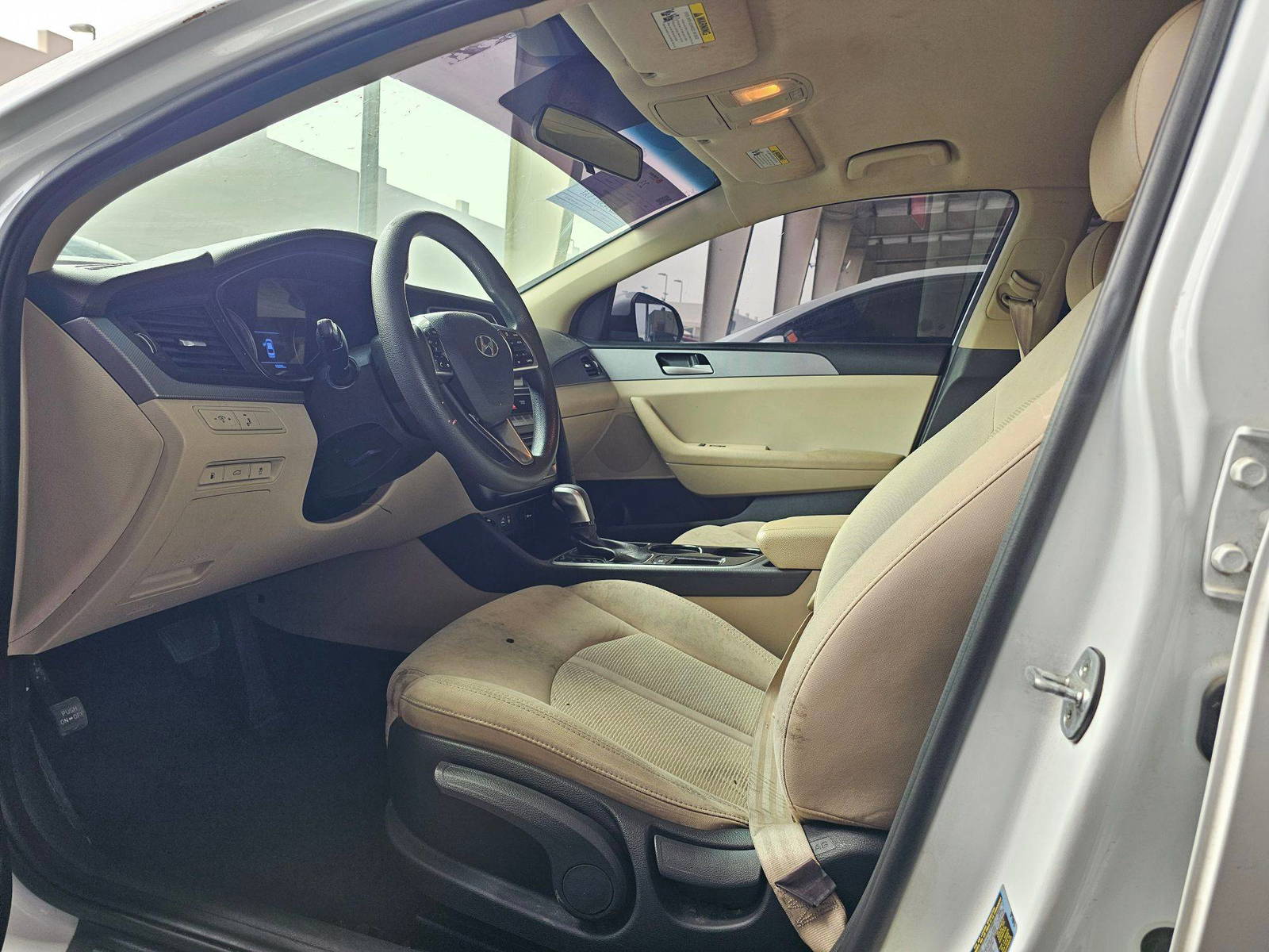 HYUNDAI SONATA 2018 - Marhaba Auction Used Cars - Image 9
