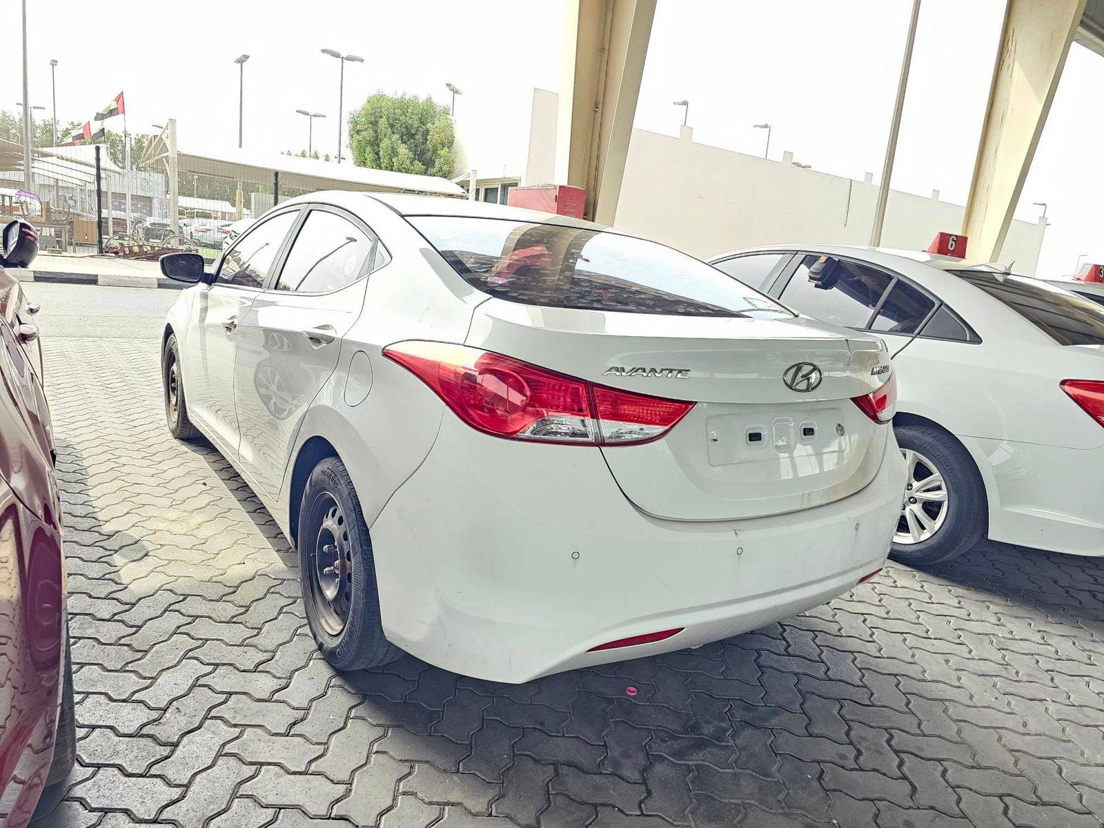 2012 HYUNDAI AVANTE — 126822 KM — Lot 201293 — Main - Marhaba Auctions Used Cars - Image 5