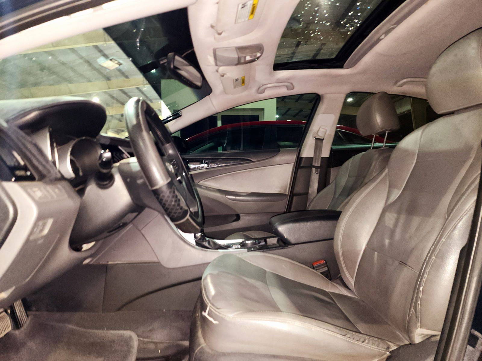 2011 HYUNDAI SONATA — 318319 Miles — Lot C9BH001957 — Souq - Marhaba Auctions Used Cars - Image 9