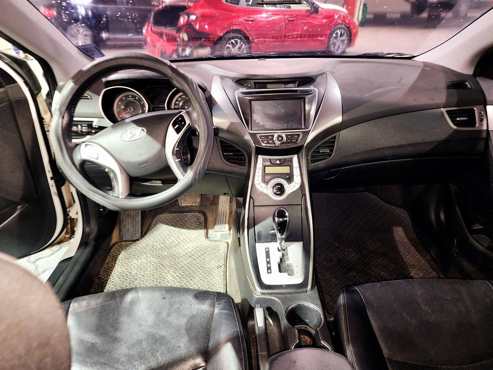 2011 HYUNDAI AVANTE — 117625 KM — Lot U074587 — Souq - Marhaba Auctions Used Cars - Image 7