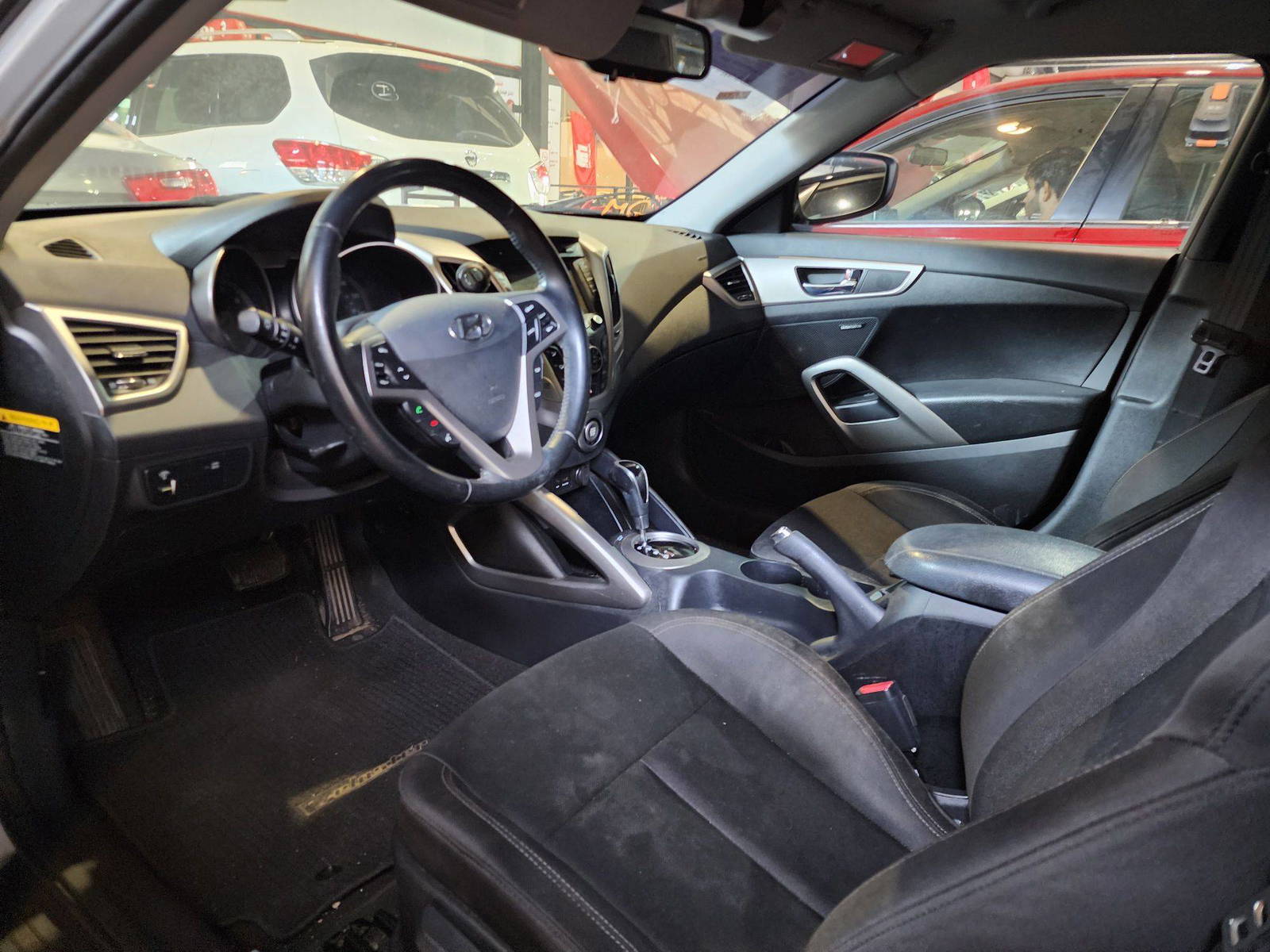 2013 HYUNDAI VELOSTER — 157173 Miles — Lot 136466 — Al Quoz - Marhaba Auctions Used Cars - Image 7