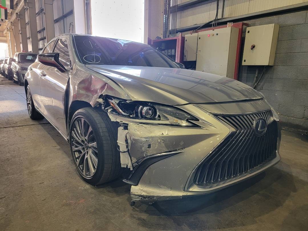 2021 LEXUS ES 300H — 71509 Miles — Lot 008682 — Main - Marhaba Auctions Used Cars - Image 4