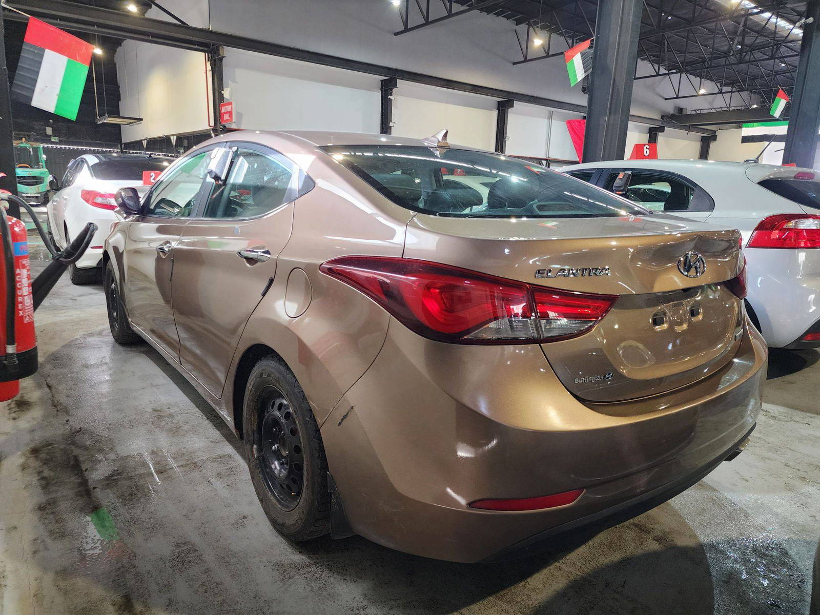 2016 HYUNDAI ELANTRA — 135320 KM — Lot 69623444 — Al Quoz - Marhaba Auctions Used Cars - Image 4