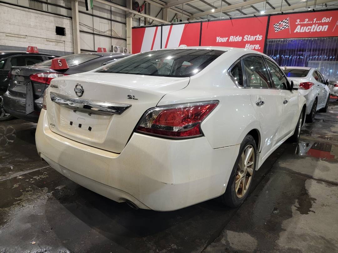2014 NISSAN ALTIMA — 170327 Miles — Lot 2676566 — Souq - Marhaba Auctions Used Cars - Image 3
