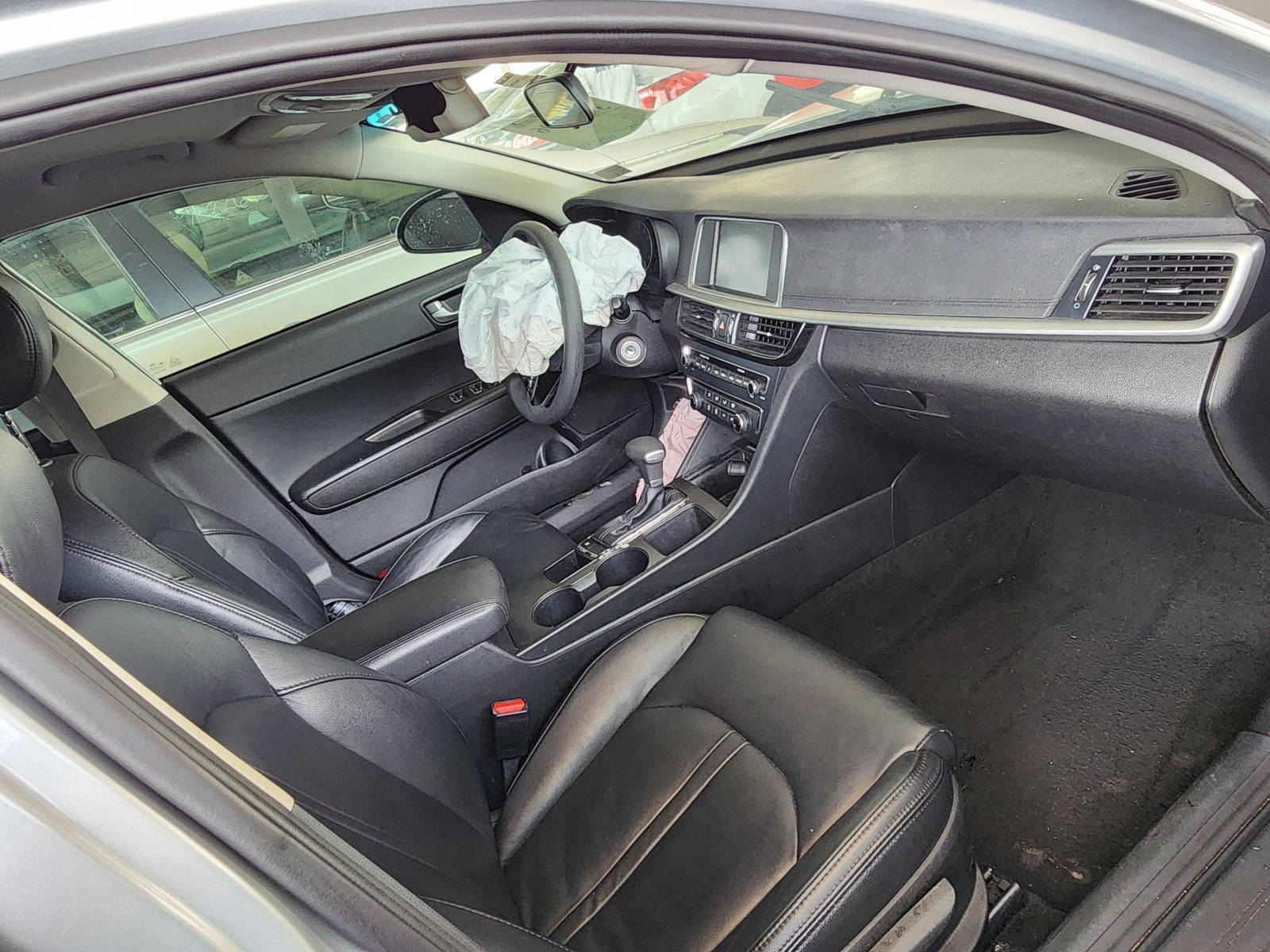 2019 KIA OPTIMA — 105780 Miles — Lot 37938996 — Ind. 12 - Marhaba Auctions Used Cars - Image 5