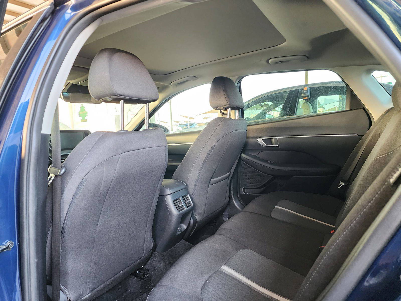 2021 HYUNDAI SONATA — 32629 Miles — Lot H128311 — Souq - Marhaba Auctions Used Cars - Image 6
