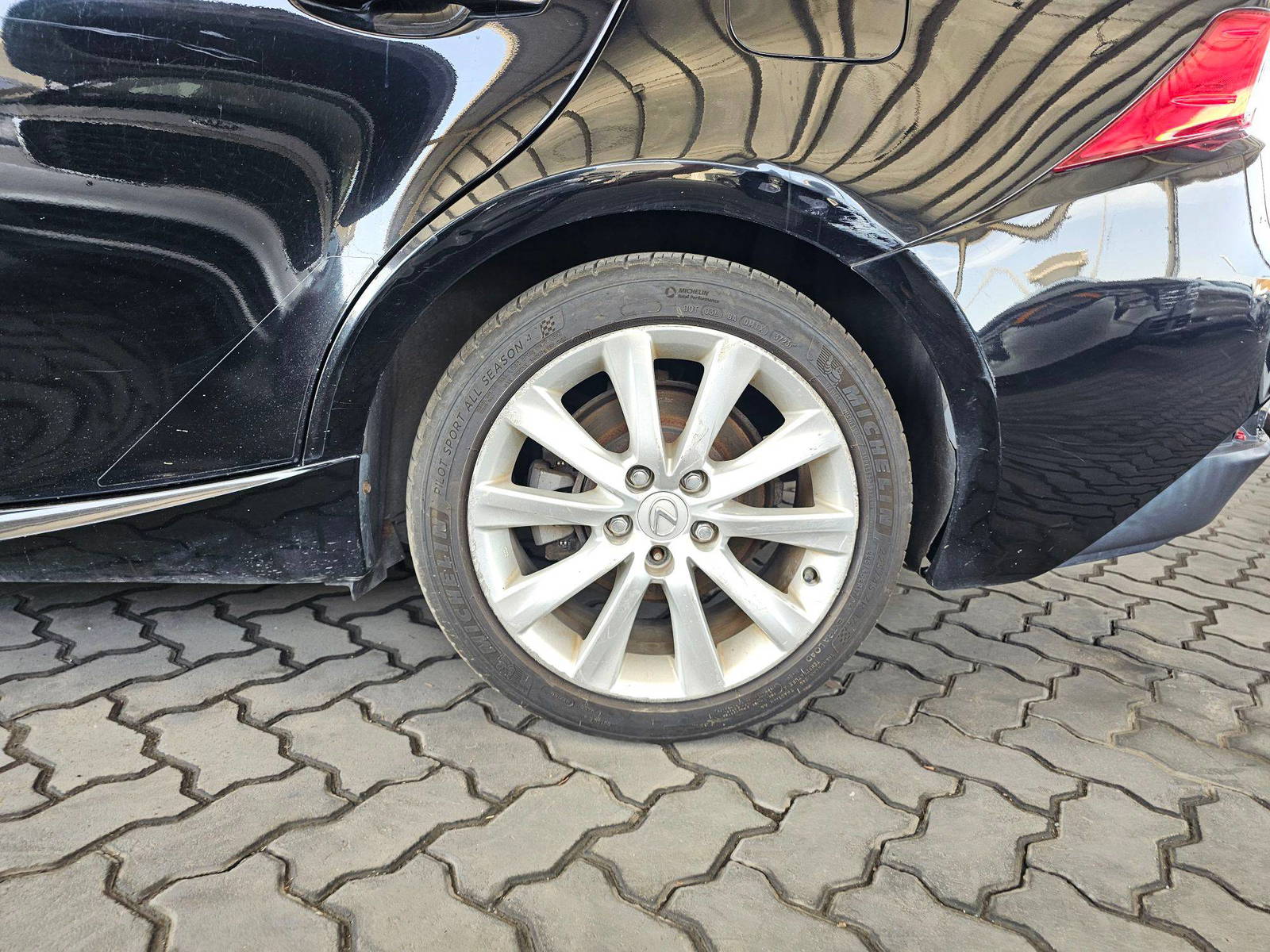 LEXUS IS 250 2015 - Marhaba Auction Used Cars - Image 11