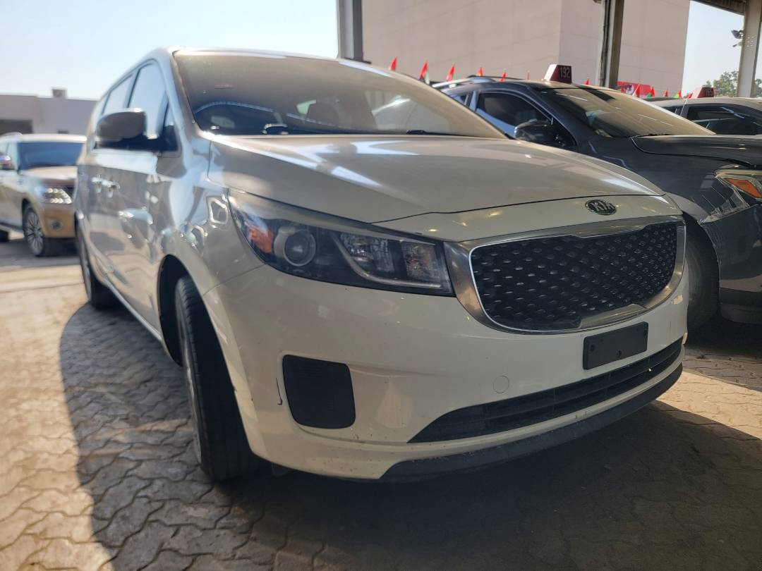 2015 KIA SEDONA — 186321 Miles — Lot 041846 — Main - Marhaba Auctions Used Cars - Image 4