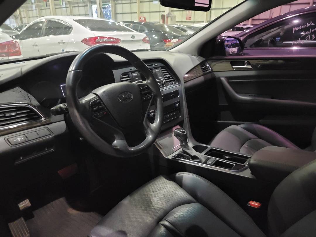 2015 HYUNDAI SONATA — 144764 KM — Lot 024153 — Ind. 12 - Marhaba Auctions Used Cars - Image 9