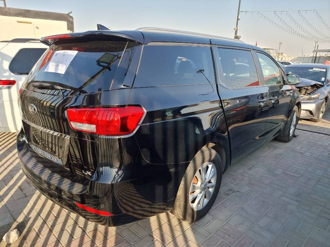 KIA SEDONA 2018 - Marhaba Auction Used Cars - Image 4