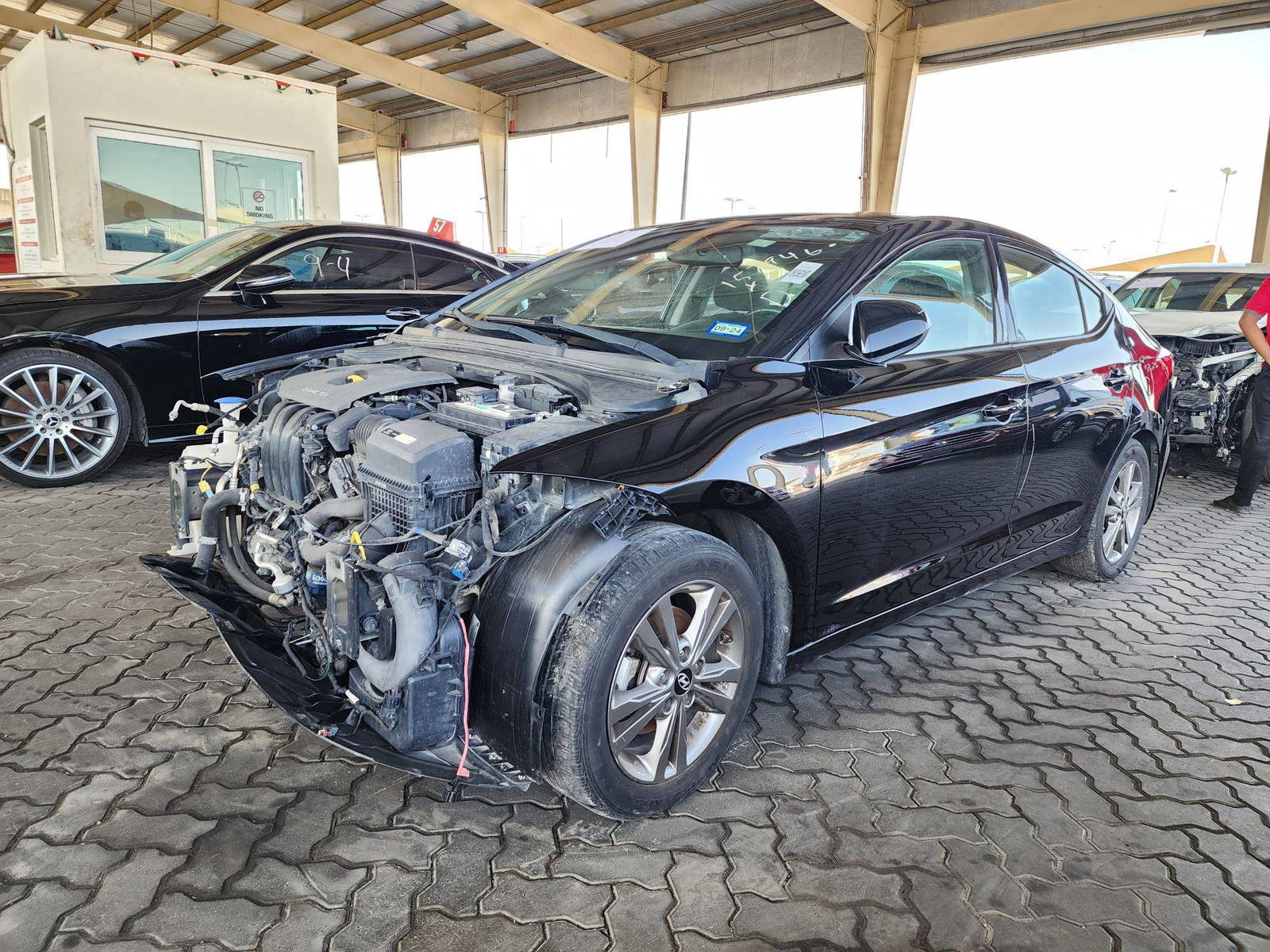 2017 HYUNDAI ELANTRA — 157846 Miles — Lot H135618 — Souq - Marhaba Auctions Used Cars - Image 5