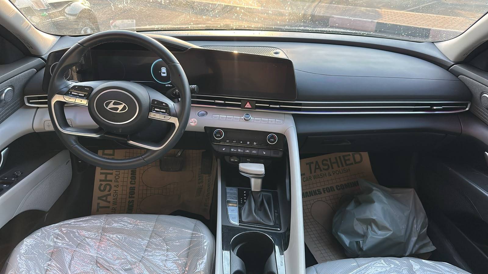 2024 HYUNDAI ELANTRA — 32770 Miles — Lot 7RU773542 — Souq - Marhaba Auctions Used Cars - Image 6