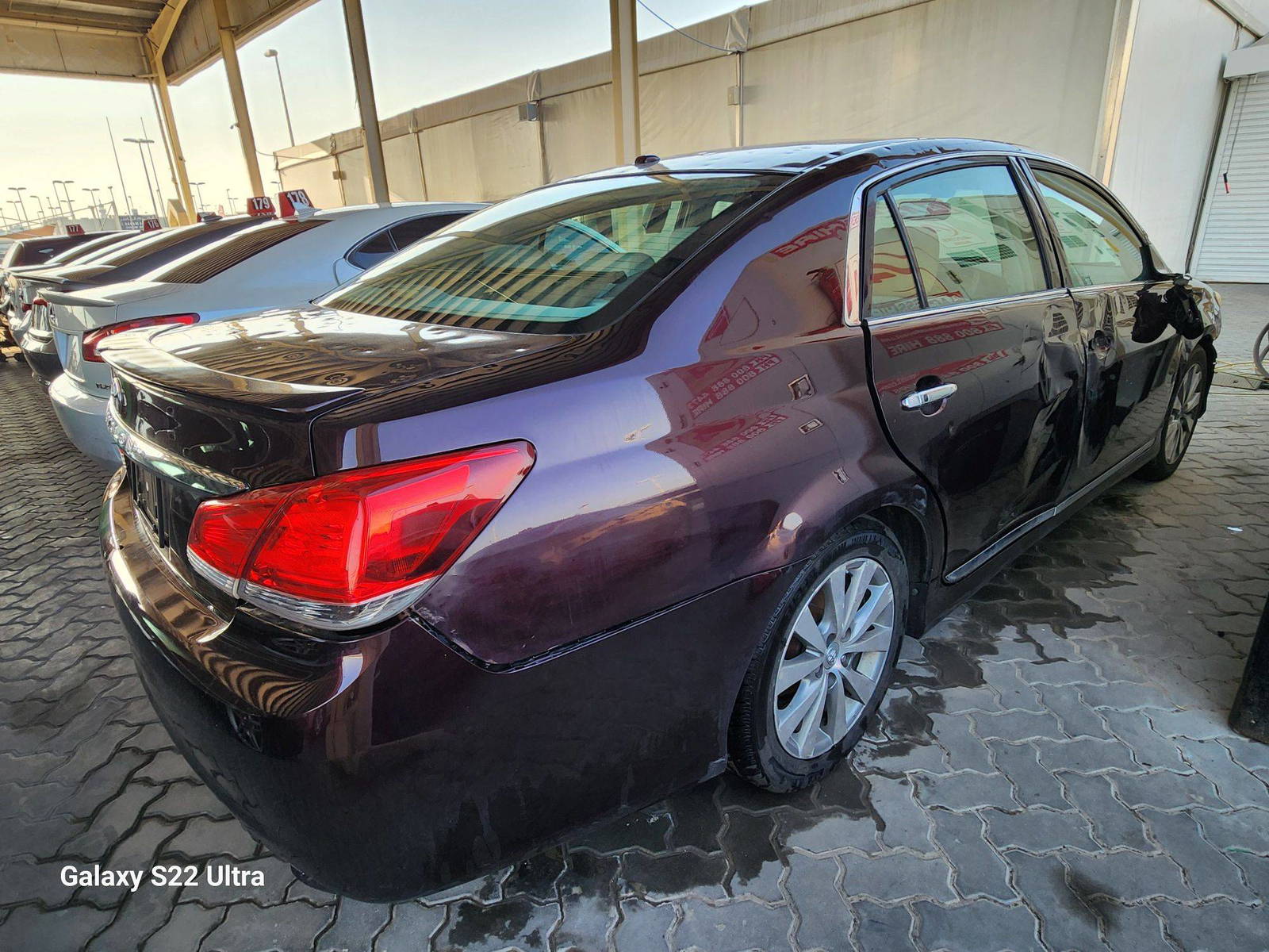 2011 TOYOTA AVALON — 162510 Miles — Lot 40263164 — Souq - Marhaba Auctions Used Cars - Image 5