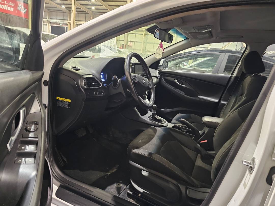 2018 HYUNDAI ELANTRA GT — 243092 KM — Lot 12373926 — Main - Marhaba Auctions Used Cars - Image 9